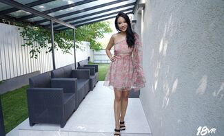 A Warm Welcome Featuring Asia Vargas