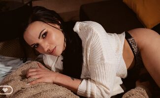 Fall Love Featuring Jolee Love