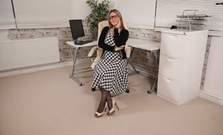 Siobhan Graves Office Striptease