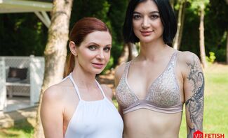 Mutual Showering Featuring Arian Joy, Madison Quinn