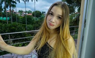Cute Debutante Featuring Majo Blonde
