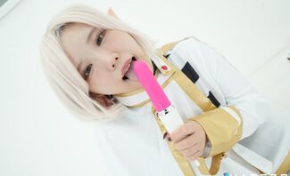 Rina Kurusu Looks So Hot Masturbating With Stockings On