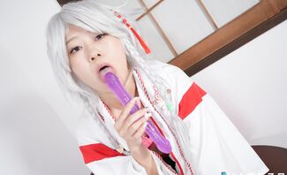 Skinny Kimono Girl Asuka Suzumura Plays With Long Thin Dildo
