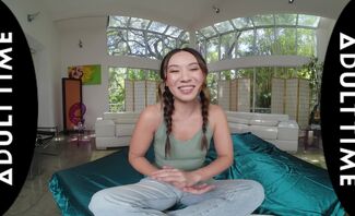 Up Close VR with Kimmy Kimm