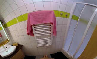 287 – Veronica Leal – Shower