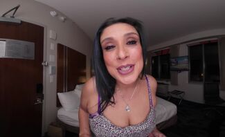 Goddess Naughtia – Total Booty Devotion