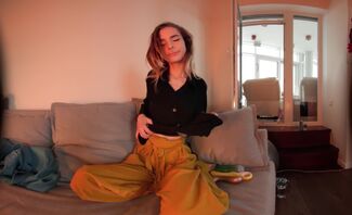 Poppy Fingering Her Pussy