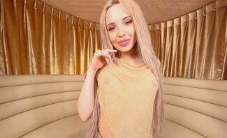 Leila Vale – Sexy Tearaway