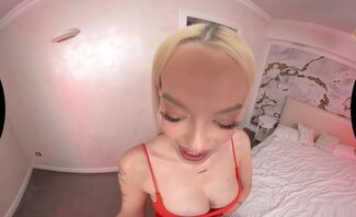 Luna Ray – Tending To You