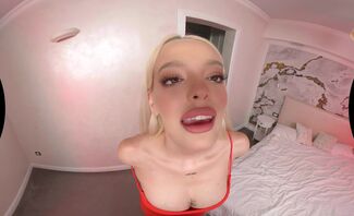 Luna Ray – Tending To You