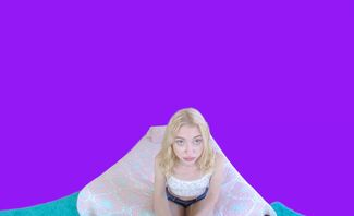 Chloe Cherry Shows Stepdaddy She Is a Nympho [Passthrough]