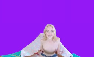 Chloe Cherry Shows Stepdaddy She Is a Nympho [Passthrough]