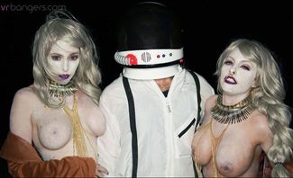 SpaceXXX - Britney Amber and Lauren Phillips