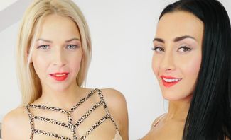 Double Dildo Dames featuring Anna Rose and Karol Lilien