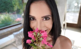 Romance Ain't Dead Yet With Nikki Fox