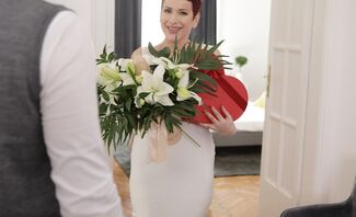 Mom Deserves The Best Starring Liza Pinelli